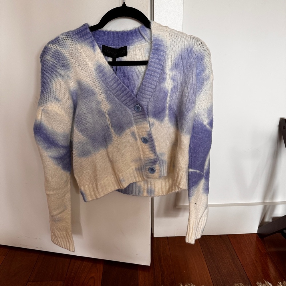 Kendall & Kylie Blue and Cream Cropped Cardigan Sweater